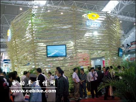 ２００８北京奥运“鸟巢”，２００９新需能“鸟巢”