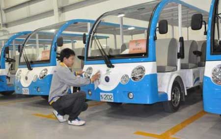 新日电动车助力“科技世博、低碳世博”