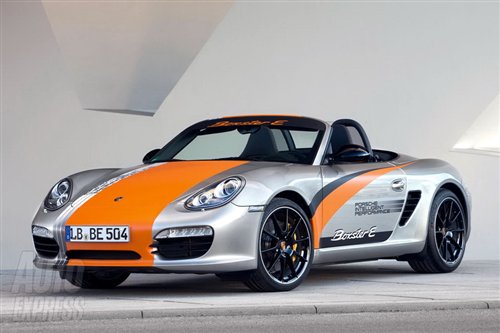 保时捷将推Boxster E电动车 最大功率180kW