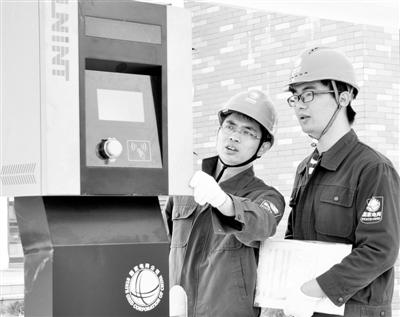 我国将建1.2万座充换电站 打破新能源车发展瓶颈