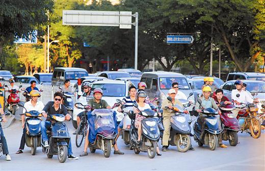 2015行业新一轮交锋打响，车企如何迎战