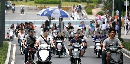 国务院批复低速电动车管理意见 规范淘汰尚需标准