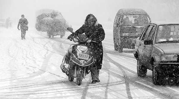 小贴士！电动车下雪天怎么防滑， 教您三招！