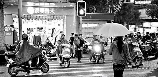 现场直击，泉州市区全面禁止超标车上路后的街道