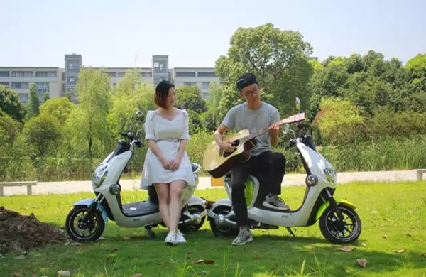 雅迪璀璨玩转七夕，轻奢风助你打开那颗少女心