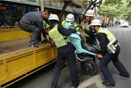 19家电动车专卖店、维修店被突击检查，车辆被扣等待后续处罚！