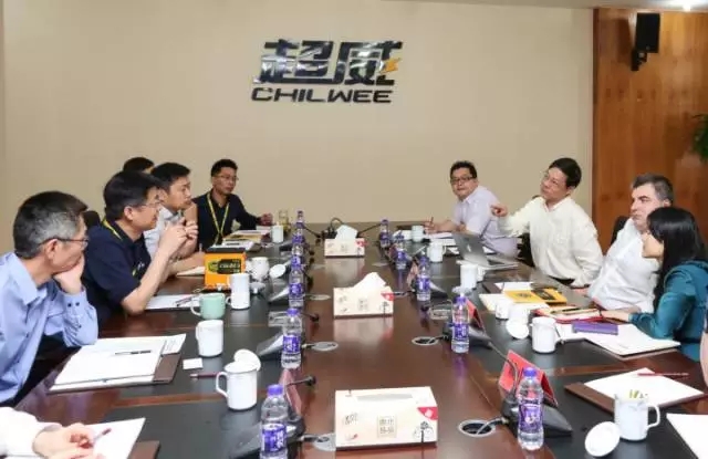 诺贝尔奖获得者、石墨烯发明人到访超威！
