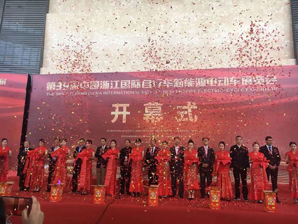 匠心精神铸就匠心工艺，浙江展，雅迪展匠心！