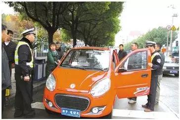 交警明令电三轮四轮禁止上路！违者扣车重罚！老百姓的反应炸了！