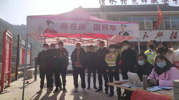 勇战疫情，小刀为“暂停键”“站岗”