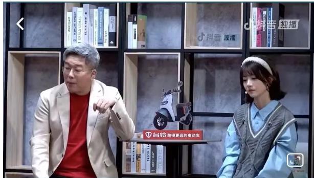 一起多哈 | 大咖助阵 侃球听歌两不误