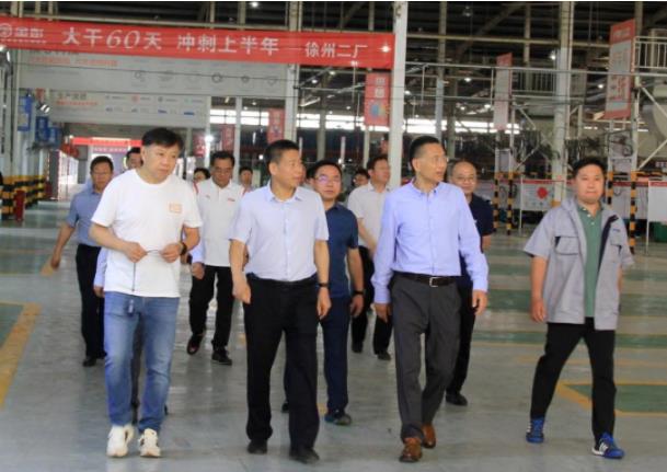 淮北市委书记、市长覃卫国赴江苏金彭集团及吉麦新能源汽车考察