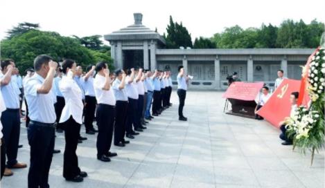 “红色"党建铸魂聚力，“绿色”发展逐梦前行，淮海集团再获主流媒体点赞！