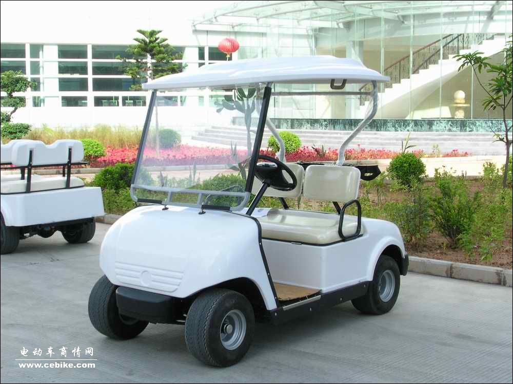 高尔夫球车