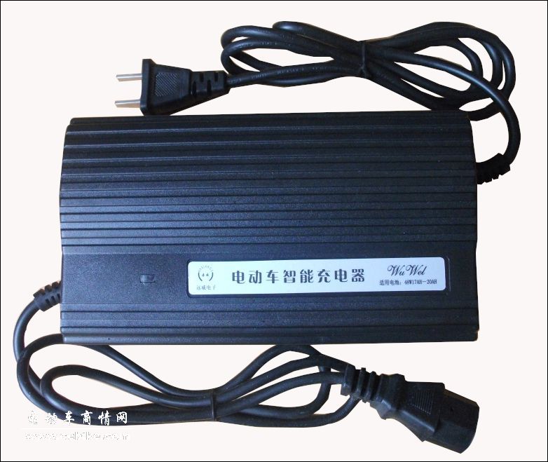 低价供应电动车微电脑多功能充电器