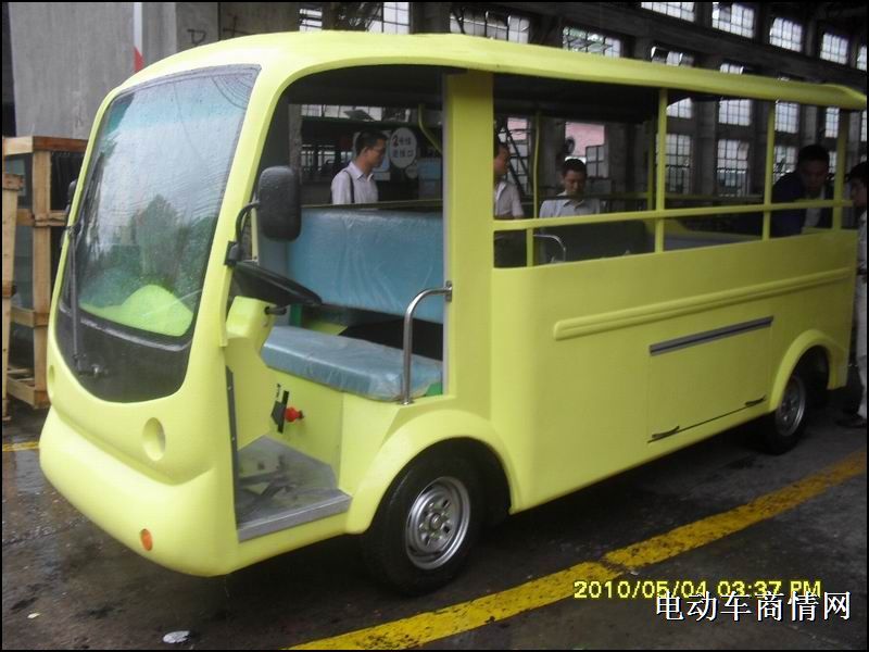 武汉益商  封闭式观光车