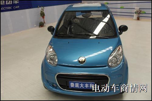 大丰和C款电动汽车