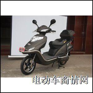 带发电机的电动车