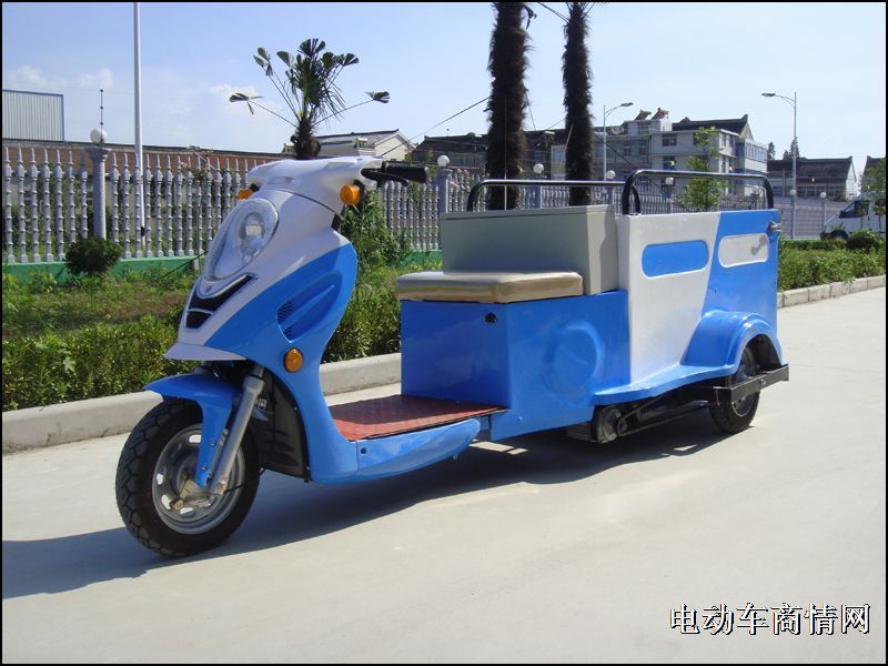 三轮两桶垃圾车