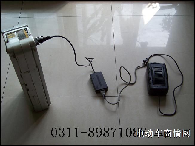 家用型电动车电池修复器