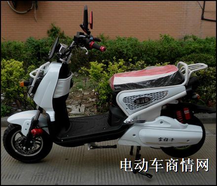 供应高性能电动摩托车
