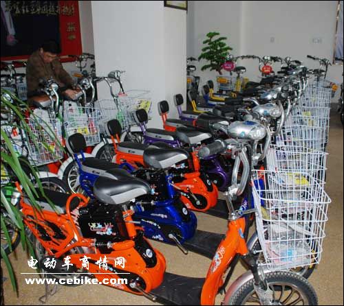 赤兔马电动车上海旗舰店隆重开业