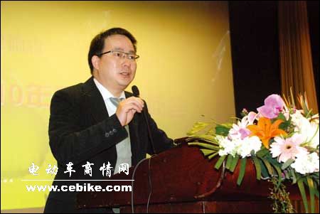 ■江苏爱德森机车制造有限公司董事长 谢志丹